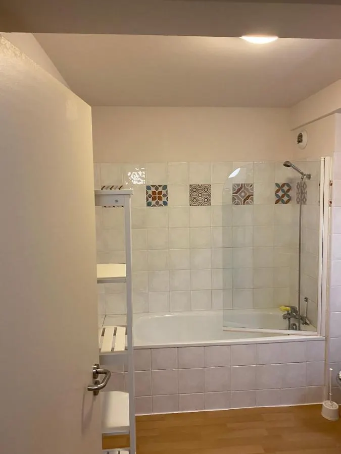 Appartement Le Fleuri Ensoleille De Guzet à Ustou
