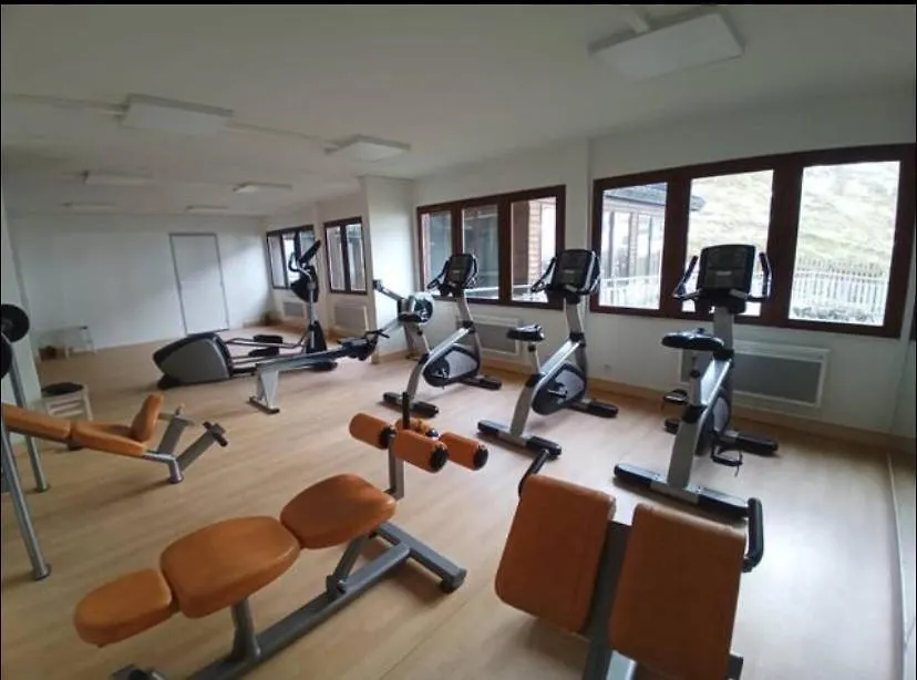 Appartement Le Fleuri Ensoleille De Guzet à Ustou